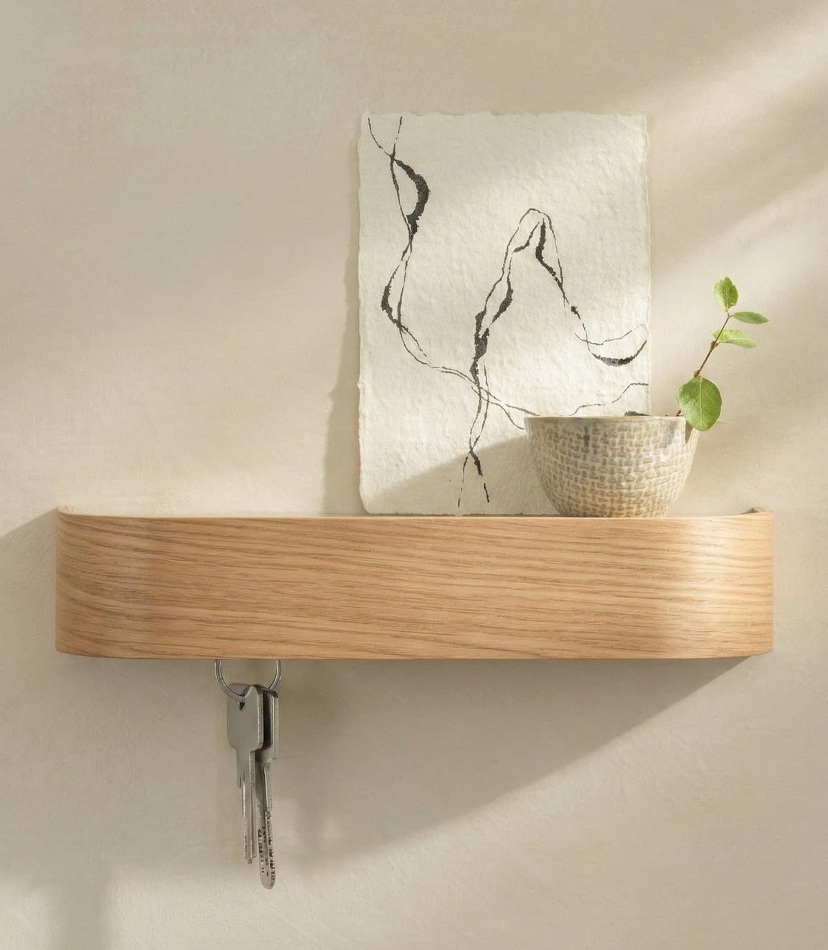 Kazai. Schlüsselbrett 'Toke' | Minimalistisches Schlüsselhaken-Design aus Berlin | Moderner Schlüsselhalter mit Ablage aus Holz | Schlüsselregal als Flur Möbel für die Wand | Eiche