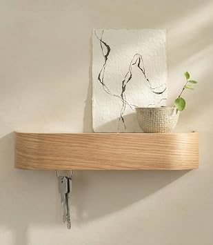 Kazai. Schlüsselbrett 'Toke' | Minimalistisches Schlüsselhaken-Design aus Berlin | Moderner Schlüsselhalter mit Ablage aus Holz | Schlüsselregal als Flur Möbel für die Wand | Eiche