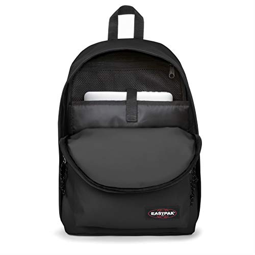 EASTPAK Out of Office Rucksack 27L (44 x 29,5 x 22 cm), Laptopfach 13–15 Zoll, wasserabweisender Schul- & Arbeitsrucksack, robuster Tagesrucksack mit gepolsterten Trägern - BLACK