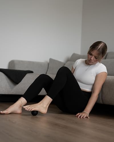 ATHLETIC AESTHETICS Massage-Ball [6cm Durchmesser] - Als Lacrosse-Ball und Faszien-Ball zur Selbstmassage und zur Triggerpunkttherapie (genaue Behandlung von Verspannungen) geeignet