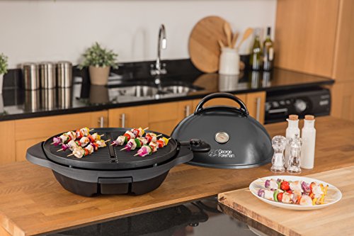 George Foreman Grill 2in1 Elektrogrill [Testsieger]: Standgrill & Tischgrill (Innen- & Außennutzung, Balkon & Küche, Ø44,5cm, Temperaturanzeige, Fettauffangschale, 2400W) Kugelgrill 22460-56, Schwarz