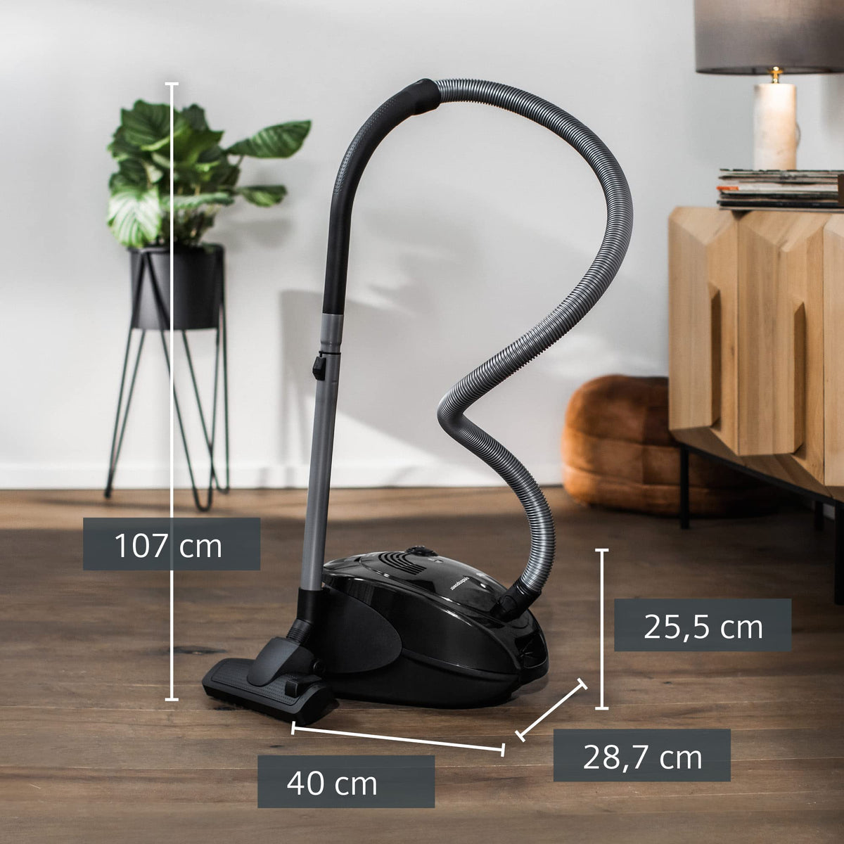 Siemens Staubsauger mit Beutel synchropower VS06B112A, Bodenstaubsauger, Hygiene-Filter, Bodendüse für Parkett, Teppich, Fliesen, starke Saugleistung, langes Kabel, Fugendüse, 700 W, schwarz