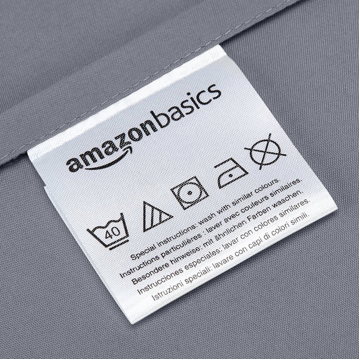 Amazon Basics Mikrofaser Kissenbezug, 80 x 80 cm, 2er-Pack, Dunkelgrau