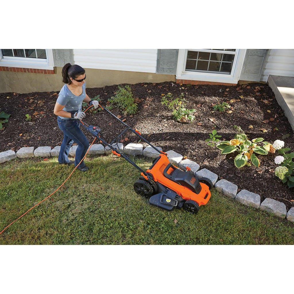BLACK+DECKER 2000W 3-in-1 Elektro-Rasenmäher (48 cm Schnittbreite, 50 L Grasfangbehälter, 7-fache Schnitthöhenverstellung, ideal für große Rasenflächen) LM2000-QS
