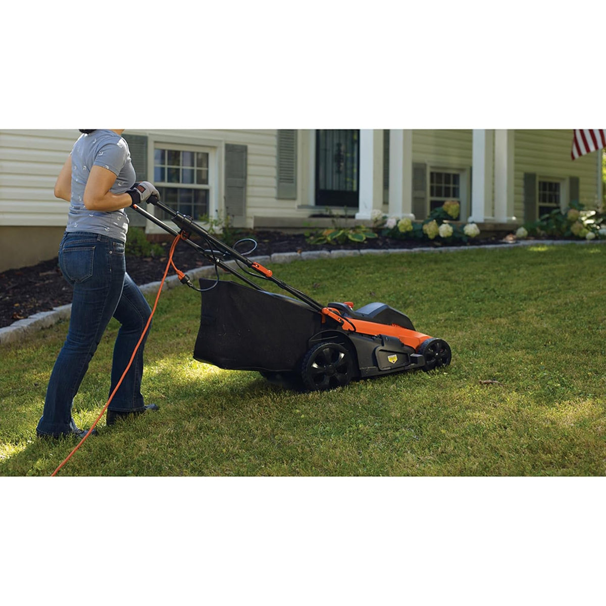 BLACK+DECKER 2000W 3-in-1 Elektro-Rasenmäher (48 cm Schnittbreite, 50 L Grasfangbehälter, 7-fache Schnitthöhenverstellung, ideal für große Rasenflächen) LM2000-QS