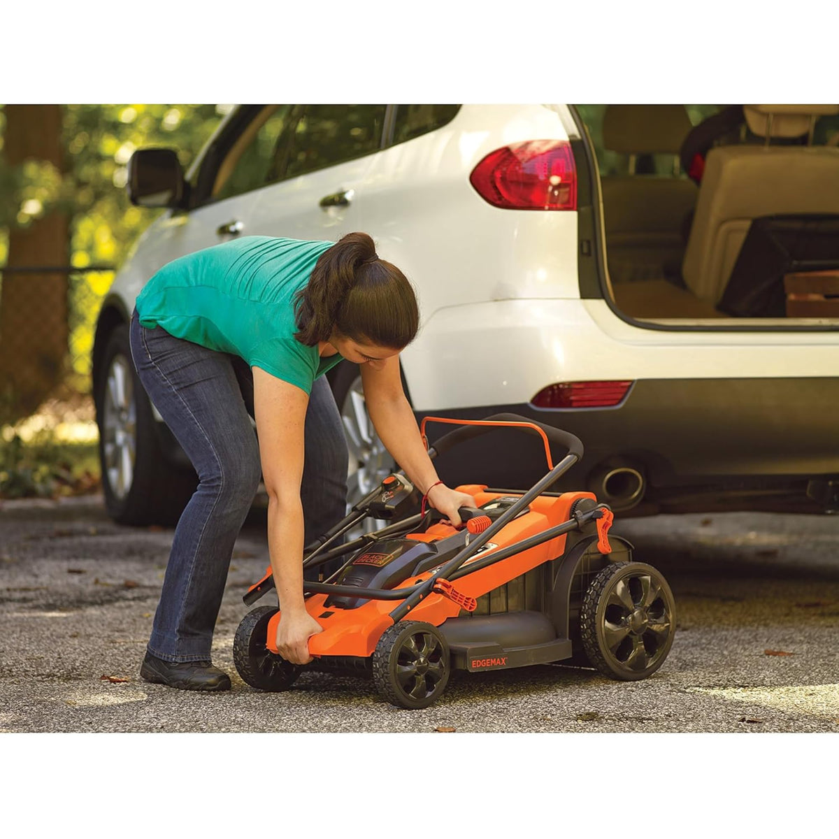 BLACK+DECKER 2000W 3-in-1 Elektro-Rasenmäher (48 cm Schnittbreite, 50 L Grasfangbehälter, 7-fache Schnitthöhenverstellung, ideal für große Rasenflächen) LM2000-QS