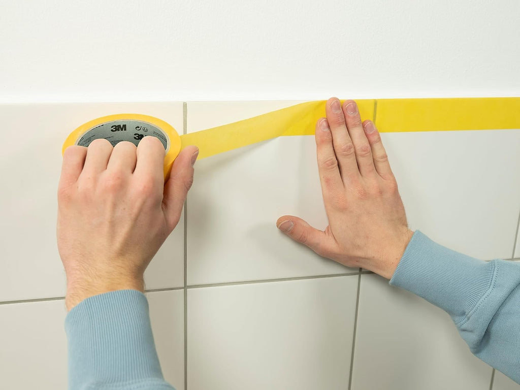 3M Pro Malerabdeckband 244 - 1 Rolle 18 mm x 50 m - für scharfe Farbkanten, UV-beständig, innen und außen