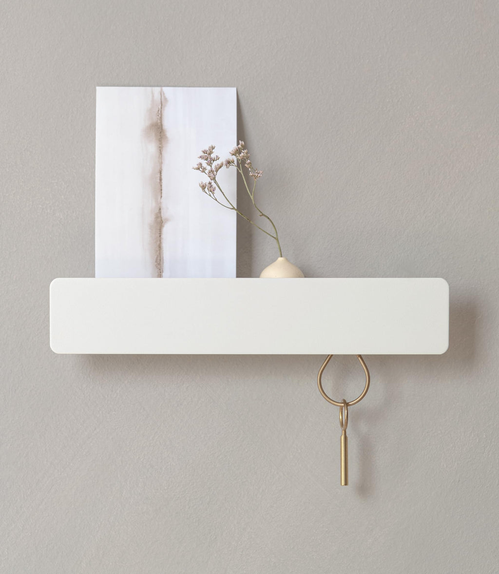 Kazai. Schlüsselbrett 'Kian' | Minimalistisches Schlüsselhaken-Design aus Berlin | Moderner Schlüsselhalter mit Ablage aus Metall | Schlüsselregal als Flur Möbel für die Wand | Weiß