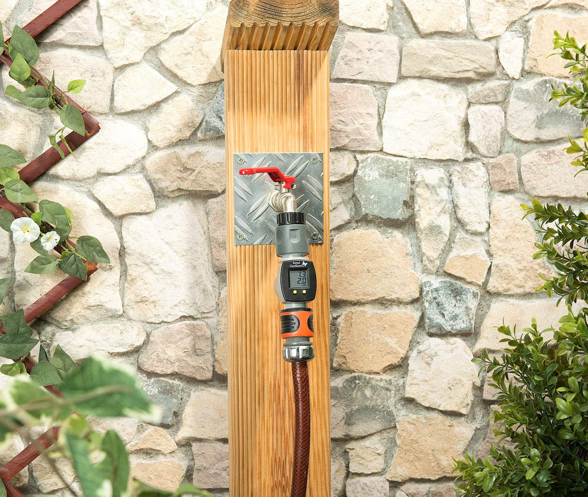 Royal Gardineer Wassermengenzähler: Digitaler Wasserzähler für den Gartenschlauch, mit 2 Zähleranzeigen (Wassermengenzähler Digital, Wasseruhr Garten, Mini)