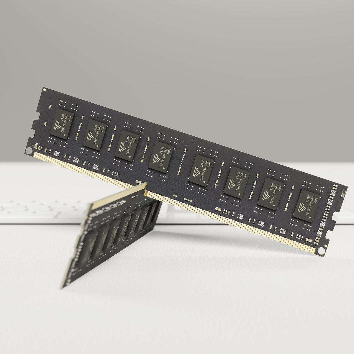 Timetec 16GB KIT(2x8GB) DDR3/DDR3L 1333MHz PC3-10600 Non-ECC Ungepuffert 1,5V / 1,35V CL9 2Rx8 Dual Rank 240 Pin UDIMM PC-Desktop-Computer-Speicher RAM-Modul-Upgrade