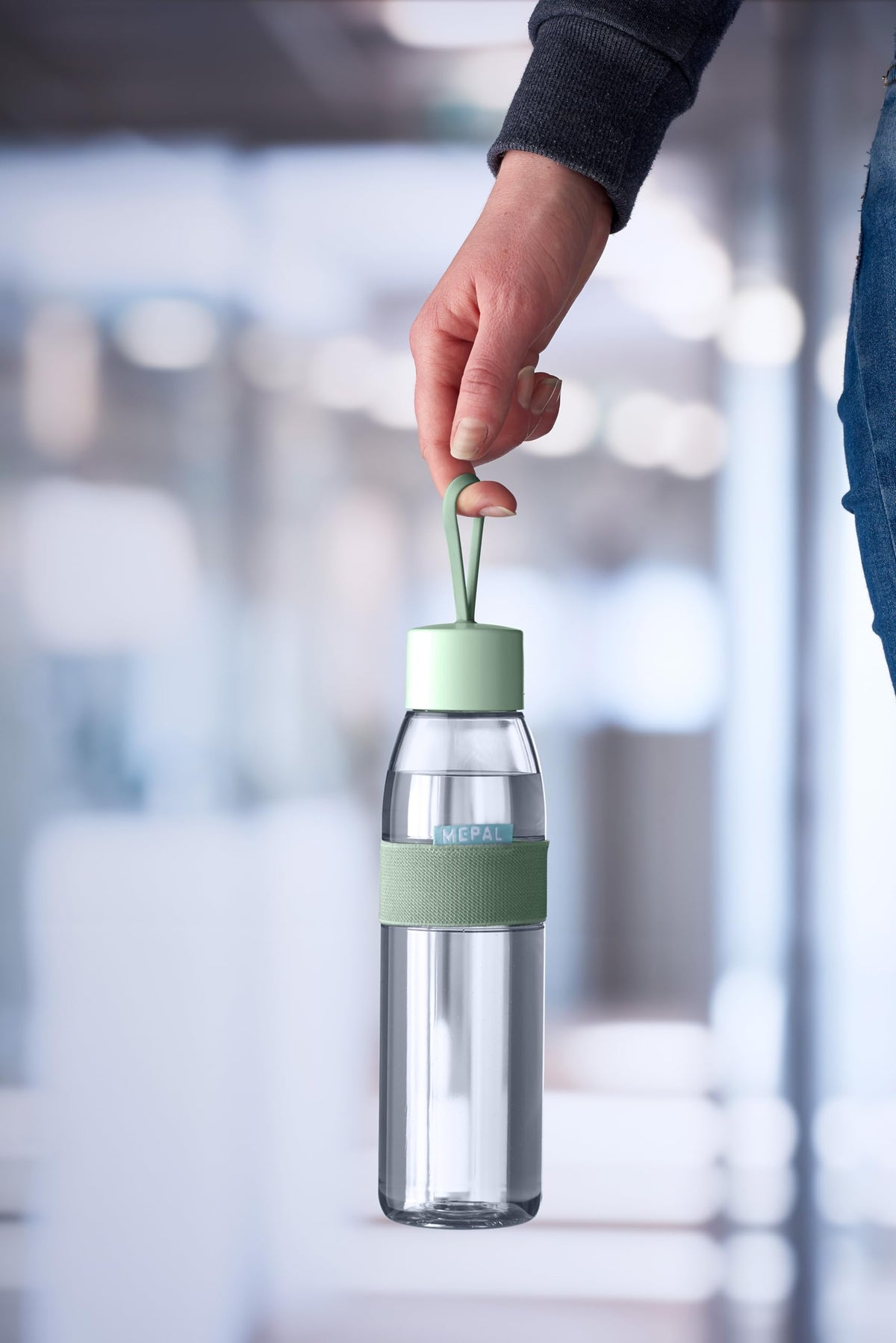 Mepal - Wasserflasche Ellipse - Wiederverwendbare Trinkflasche - Auslaufsichere - Geeignet für kohlensäurehaltige Getränke - BPA-frei - 500 ml - Nordic blue