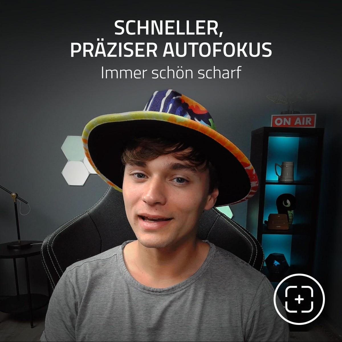 Razer Kiyo - Streaming-Kamera mit Ring-Beleuchtung (USB Webcam, HD-Video 720p, 60 FPS, kompatibel mit Open Broadcaster Sofware, Xsplit, Autofokus, Kamera-Clip, Stativ-Anschluss)