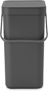 Brabantia Sort & Go Abfalleimer mit Deckel 12 L (grau), platzsparender Pfandsammler mit Griff, abnehmbarer, feststellbarer Deckel, leicht zu reinigender großer Mülleimer ohne Ecken und Ränder