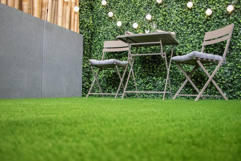 Primaflor Kunstrasen Jazz | 200x100 cm | Grün | 40 mm | UV-stabil & wetterfest | wasserdurchlässig | weicher Rasenteppich Meterware | Outdoor Bodenbelag für Balkon, Terrasse, Garten & Gewerbe