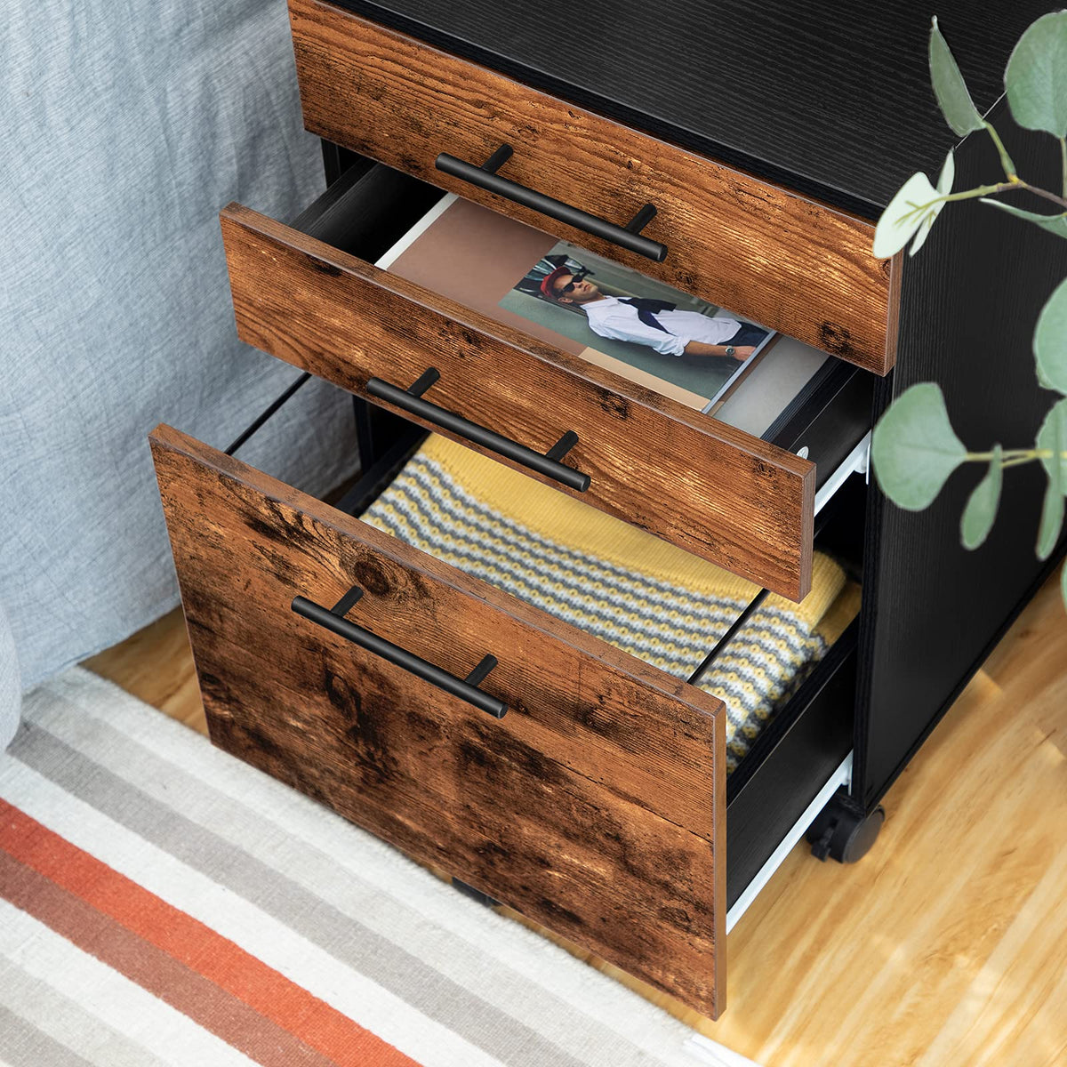 HOOBRO Rollcontainer, Rollen Aktenschrank mit 3 Schubladen, mobiler Büroschrank mit hängenden Aktenfächern, Büro, Dunkelbraun und Schwarz EBF02WJ01G1