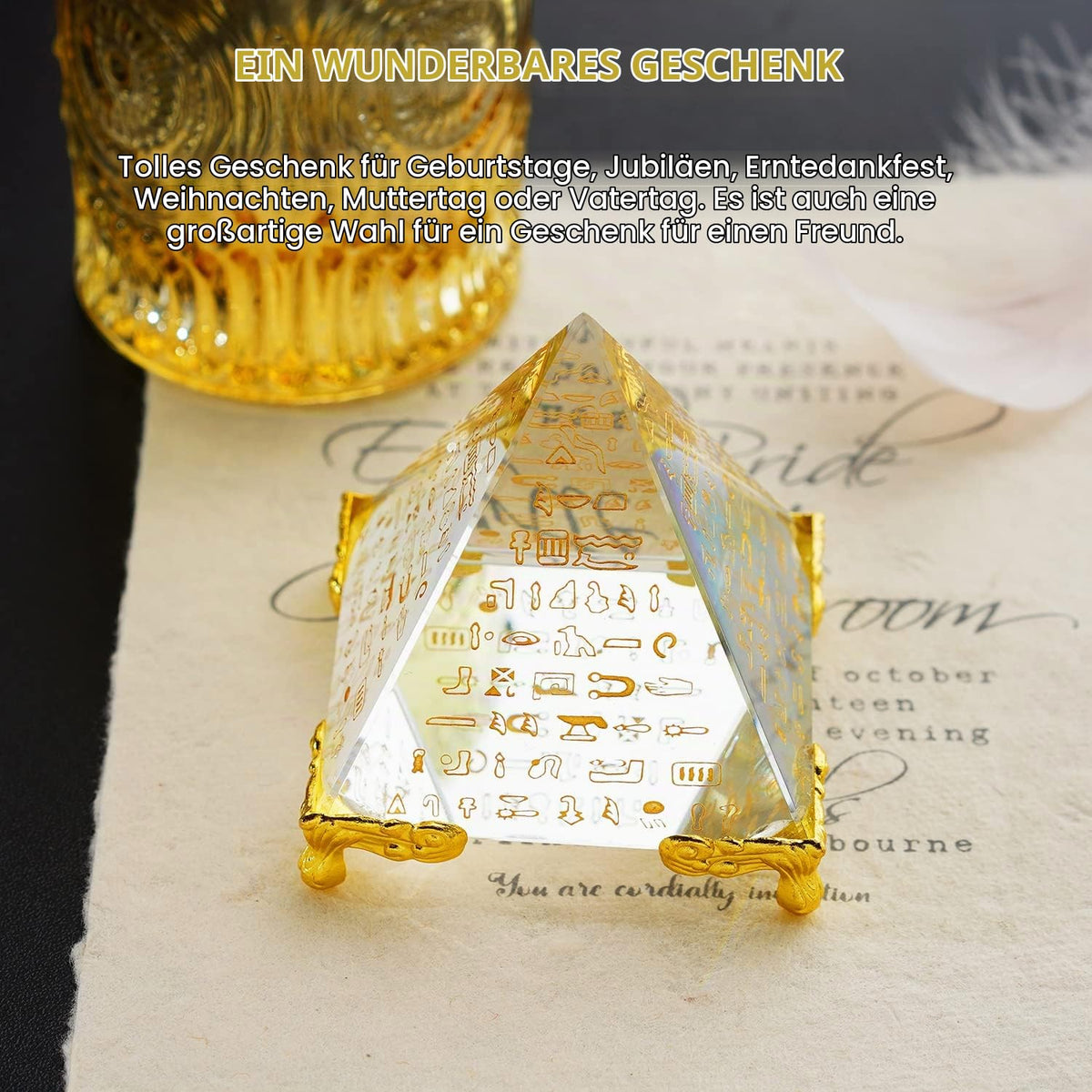 H&D HYALINE & DORA 60 mm Kristallpyramide Prisma Briefbeschwerer positive Energie Ornament, ägyptische Pyramide aus Glas mit ägyptischem Goldcharakter für Heimdekoration/Geschenk/Sammlung