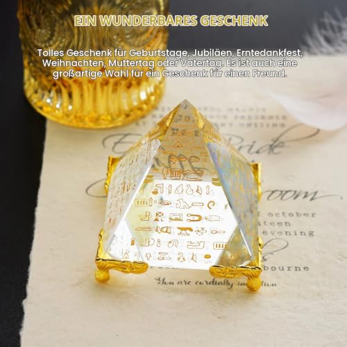 H&D HYALINE & DORA 60 mm Kristallpyramide Prisma Briefbeschwerer positive Energie Ornament, ägyptische Pyramide aus Glas mit ägyptischem Goldcharakter für Heimdekoration/Geschenk/Sammlung