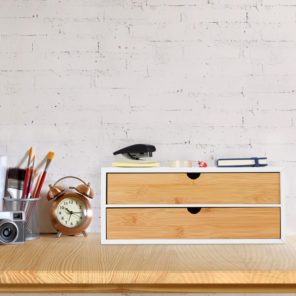 Relaxdays Schubladenbox, Bambus & MDF, Mini Kommode 2 Schubladen, HBT: 14x33x21 cm, Schreibtisch Organizer, weiß/natur