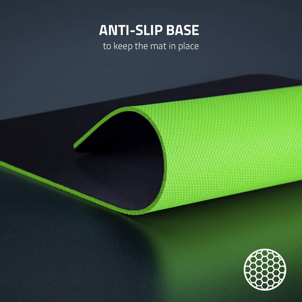 Razer Gigantus V2 Medium - Weiches Gaming-Mauspad für schnelle Spielstile und optimale Kontrolle (360 x 275 x 3mm, Texturierter Stoff aus Mikrogewebe, Rutschfestes Gummi) Schwarz