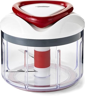 Zyliss Easy Pull Universalhacker Manuell, 750ml, Gemüsehobel, Zwiebelschneider, Zerkleinerer für Obst und Gemüse, Mit extra scharfen Klingen im patentierten Swiss Design