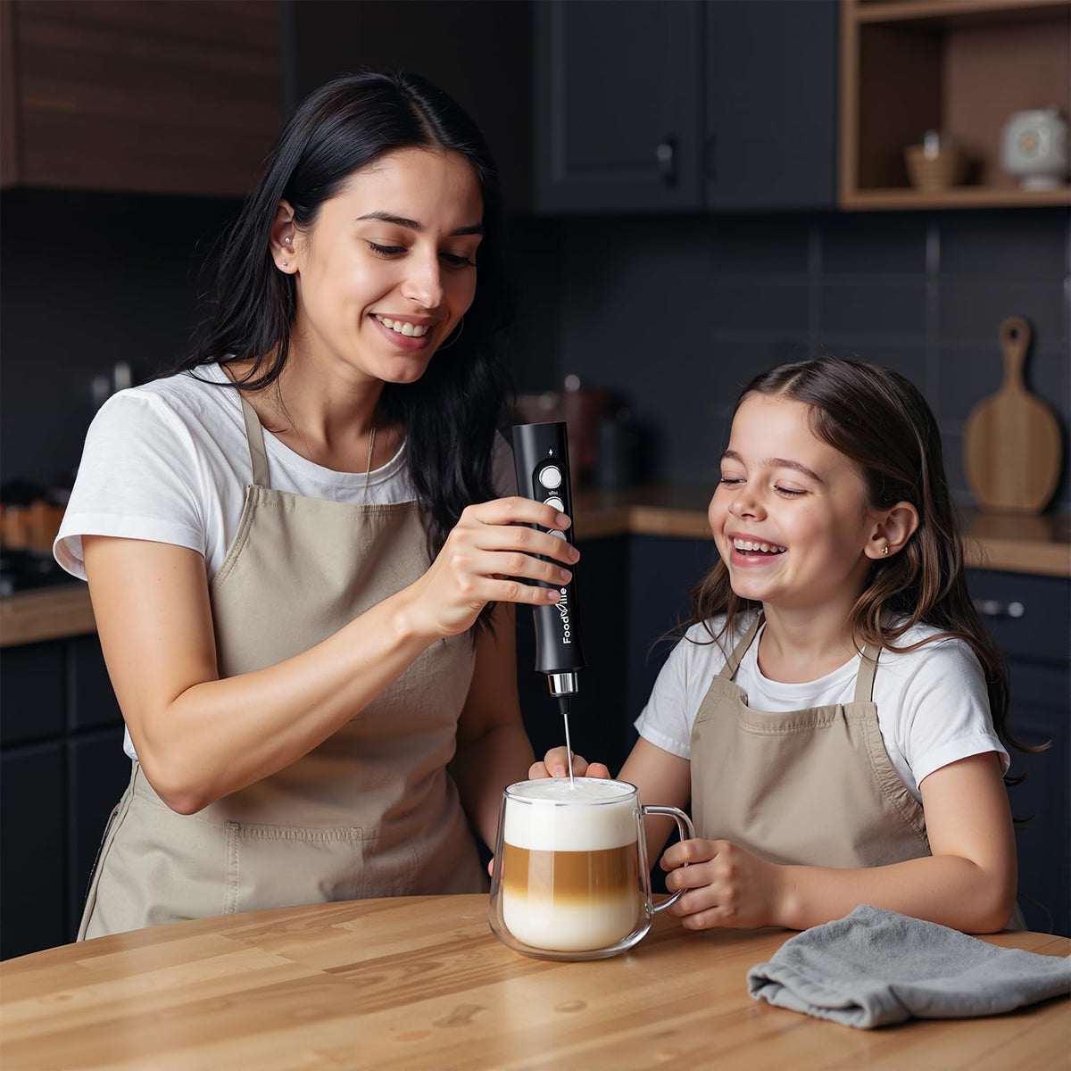 FoodVille MF02 2 in 1 Wiederaufladbarer Milchaufschäumer Stab USB Elektrische für Latte, Macchiato, Cappuccino, Kugelsicherer, Proteinpulver, Keto-Diät, Matcha