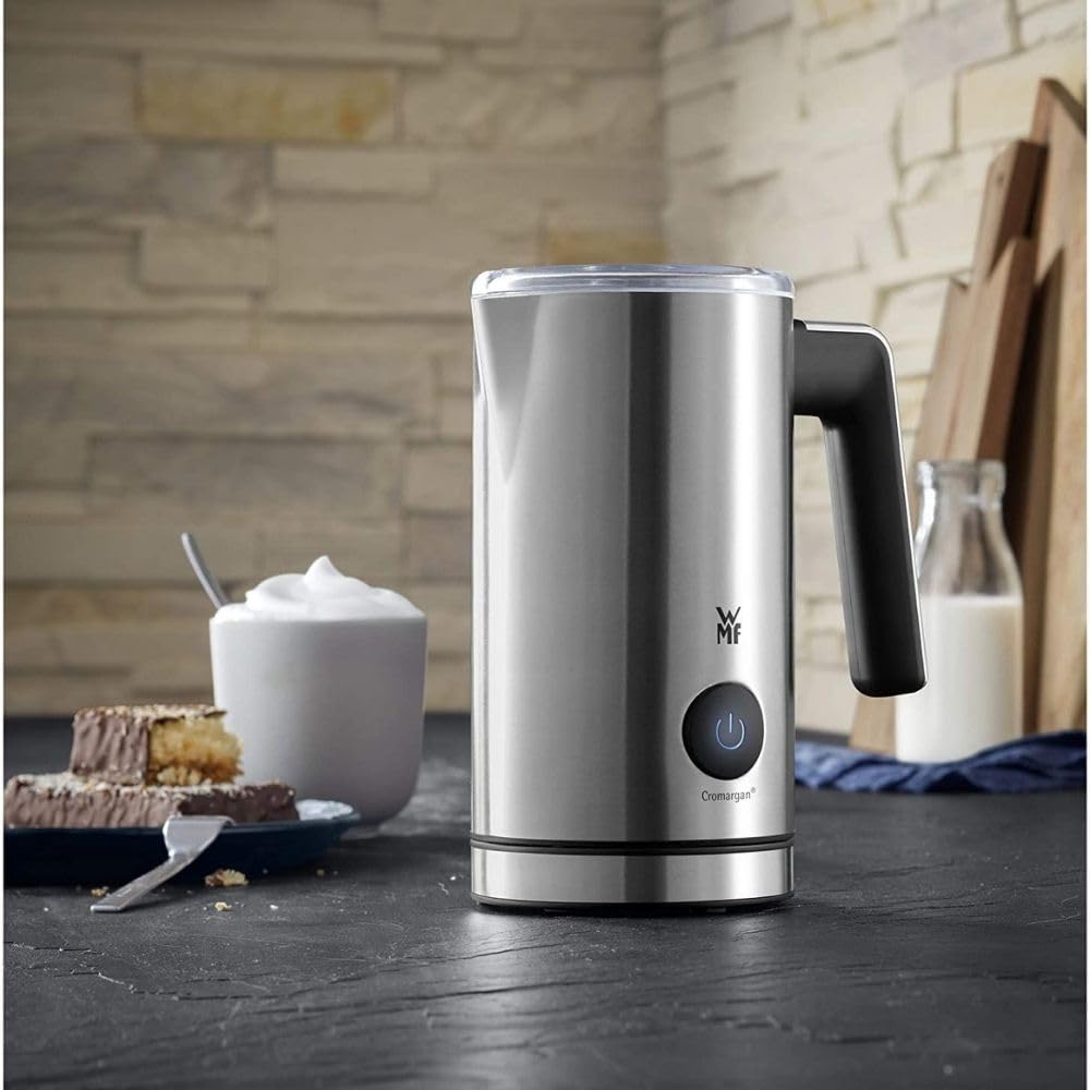 WMF Stelio Milchaufschäumer elektrisch, 500 Watt, 150-250 ml, Antihaftbeschichtung, kabellos, für Milchschaum heiss und kalt, heiße Schokolade, cromargan matt/silber