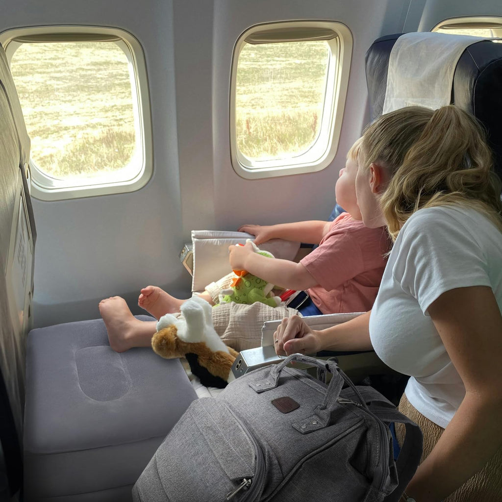 FELUNA® Fußstütze Flugzeug 42x38x45cm Reisebett Sitzverlängerung Kinder
