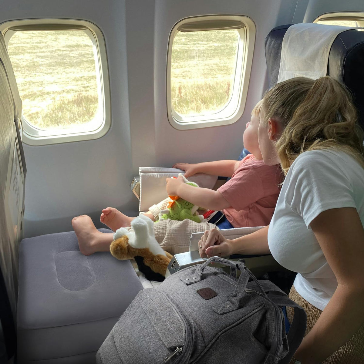 FELUNA® Fußstütze Flugzeug 42x38x45cm Reisebett Sitzverlängerung Kinder