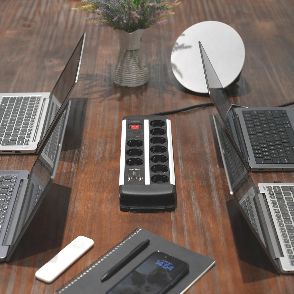 10-Fach Steckdosenleiste mit USB-C PD 20W, Überspannungsschutz