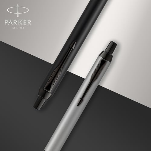 Parker IM Kugelschreiber | Schwarze Lackierung mit Chromzierteilen | Mittlere Spitze | Blau | Geschenkbox