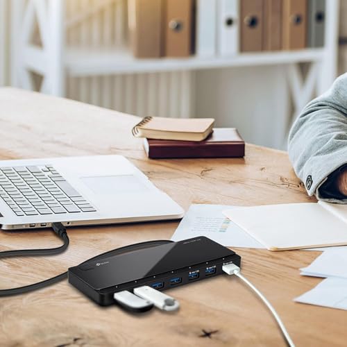 TP-Link UH700 USB 3.0 Hub mit Stromversorgung, 7-Port USB Verteiler & Splitter, idealer USB Adapter mehrfach für Windows, Mac, Chrome & Linux OS, mit Netzteil & EIN/Aus-Schalter