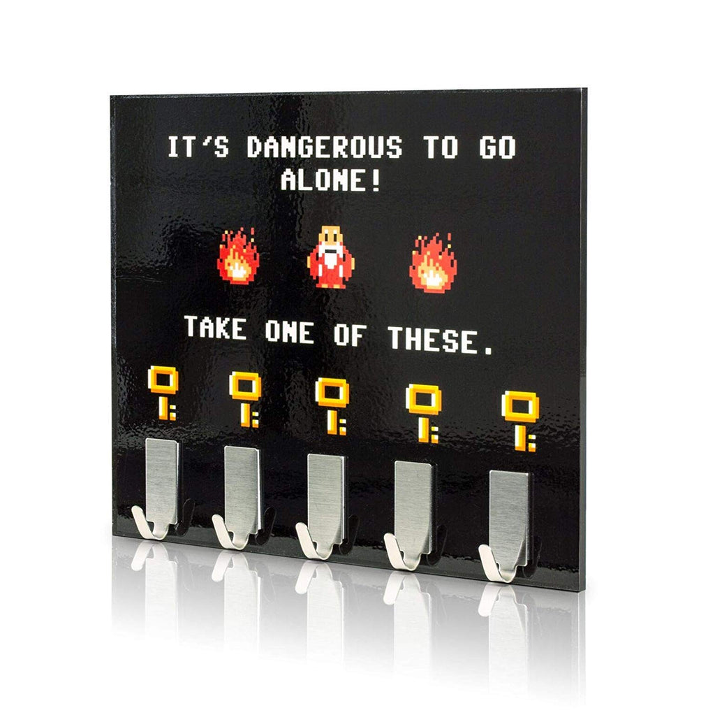 getDigital Dangerous to Go Alone Schlüsselbrett | Schlüsselleiste mit 5 Schlüssel-Haken | exklusiver Fanartikel zum Berühmten Spiele-Klassiker