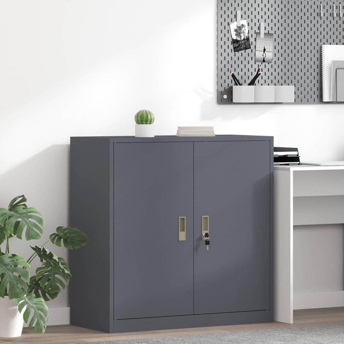 Aufbewahrungsschrank Anthrazit aus Stahl 90 x 40 x 90 cm mit abschließbaren Türen, vielseitiger Büroschrank für Homeoffice und Arbeitszimmer