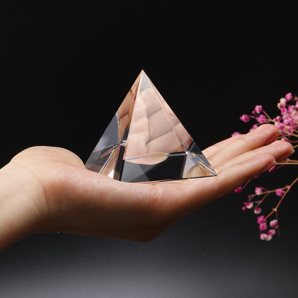 QFkris Kristall-Pyramide-Figur, Sammlerstück, transparente Farbe, Prisma, Schreibtisch-Ornament, Glas, Briefbeschwerer mit Geschenkbox für Dekoration (60 mm)