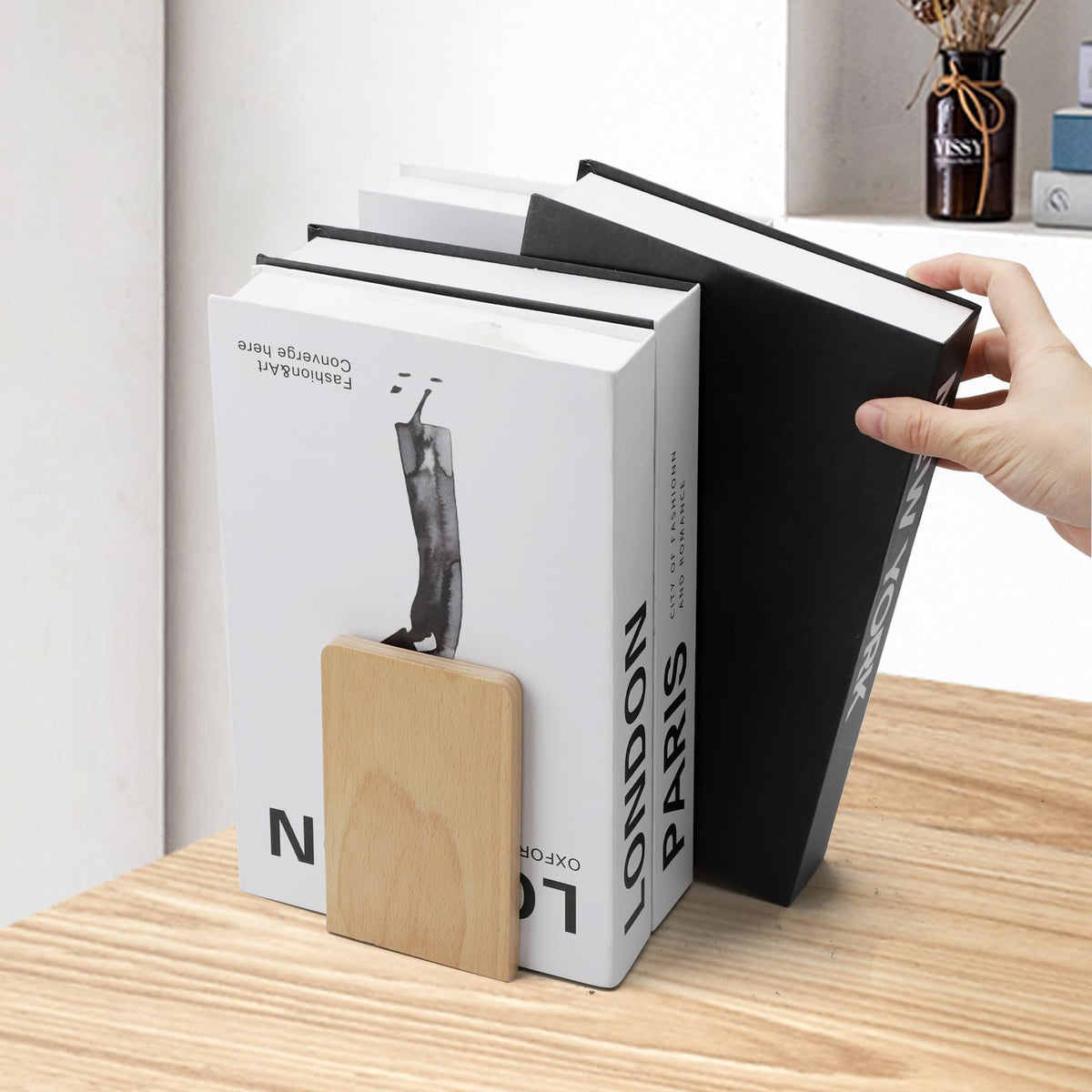 HENGBIRD 2 Stück Buchstütze Holz Bücherstütze mit 1 Lesezeichen, Buchenholz BüCherstützen für Buchhalter, Buchstützen Holz für Bücher CD Schallplatten, Schwere Bookends für Zuhause Büro Bücherei