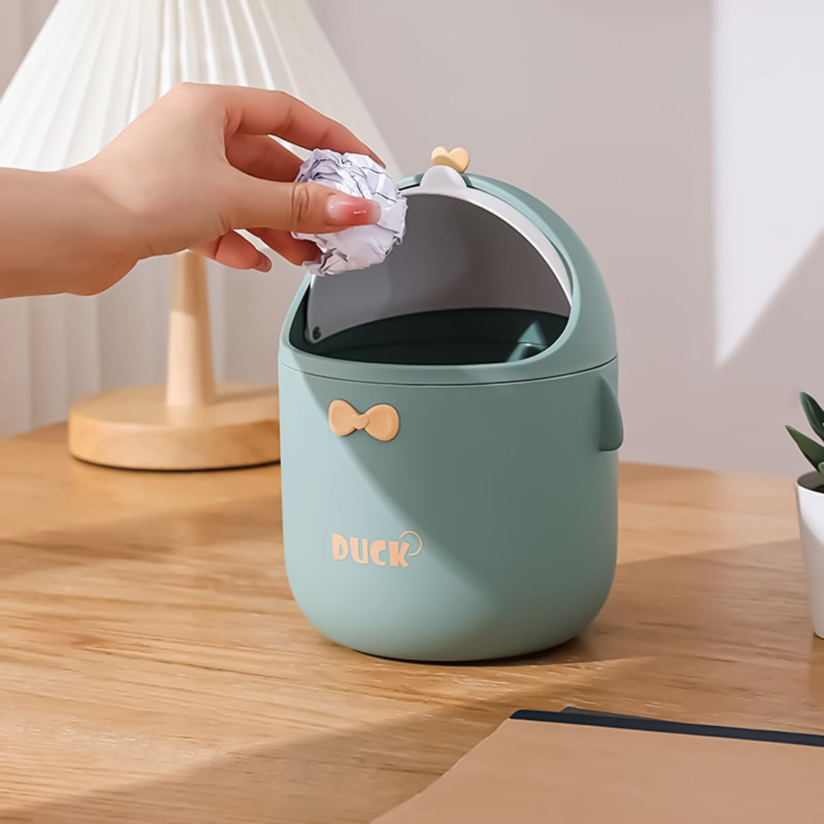 DYOUen Tisch Mülleimer mit Deckel Mini Mülleimer Netter Cartoon Mülleimer für Arbeitstische, Büros, Zuhause (grün)