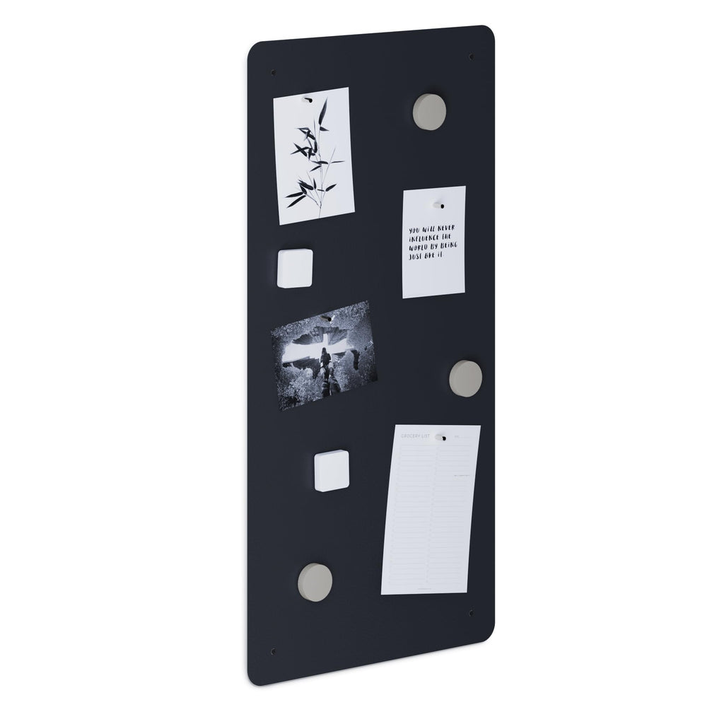 Flatbo Magnettafel aus Metall, 70 x 35 cm, Tafel für Postkarten, Urlaubssouvenirs oder Notizen. Inklusive 4 Magnete und Montageset.