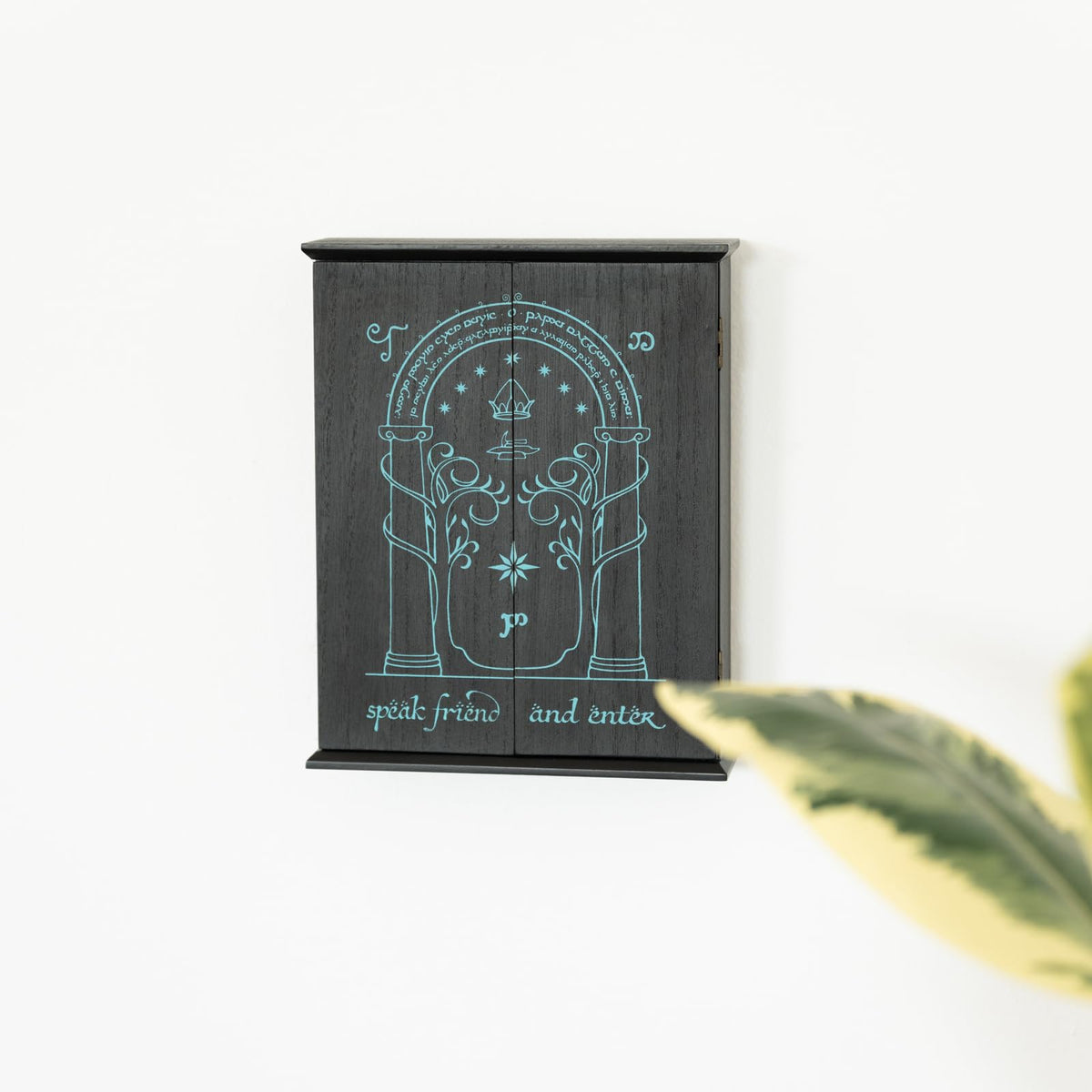 Grupo Erik Schlüsselkasten Schwarz Türen von Durin Schlüsselbrett Haken - Wohnungs Zubehör Schlüsselschrank 21 x 26 x 6 cm Offizieller Herr der Ringe Fanartikel