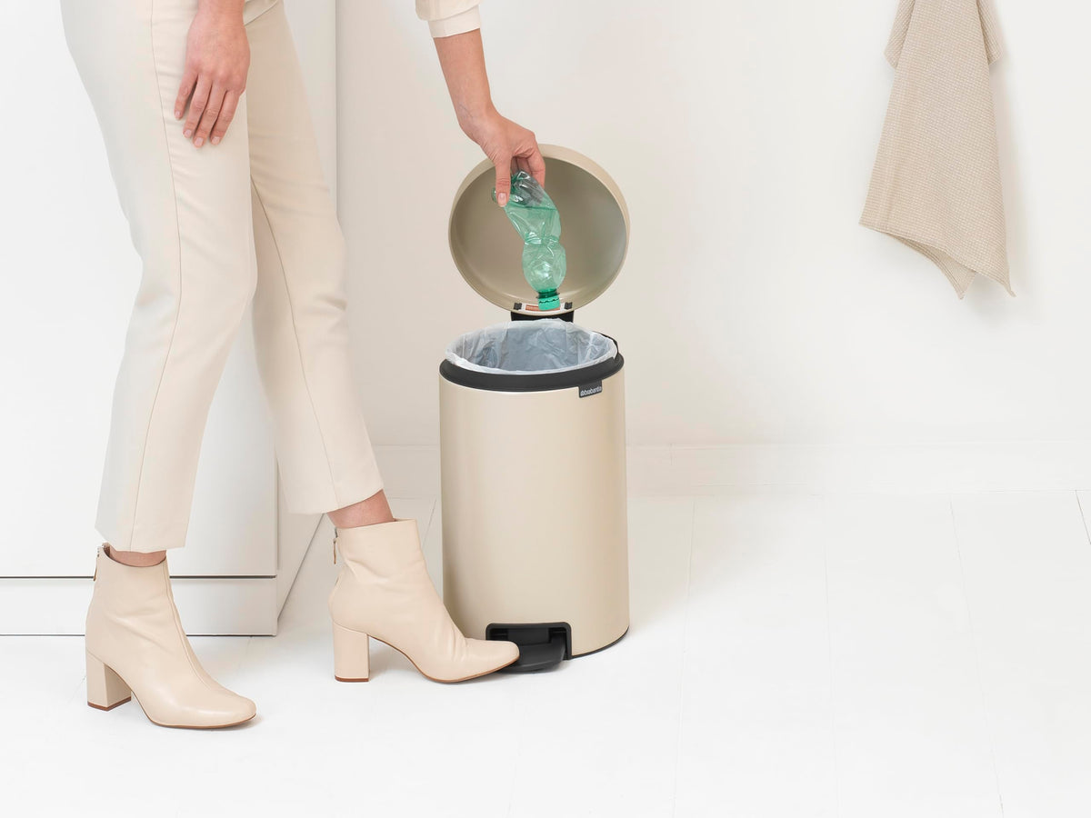 Brabantia NewIcon Treteimer, Soft Beige, 12 l