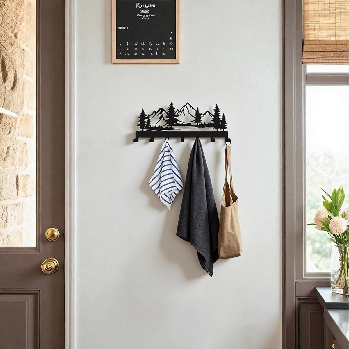 Key Holder Wall Mounted Key Hooks, Black Metal Key Rack Hooks, The Great Grove, Mountain Theme Wall Decoration Hooks, With 7 Hooks, Applicable to Front Doors, Lobby,Corridor, Offices (12 IN)