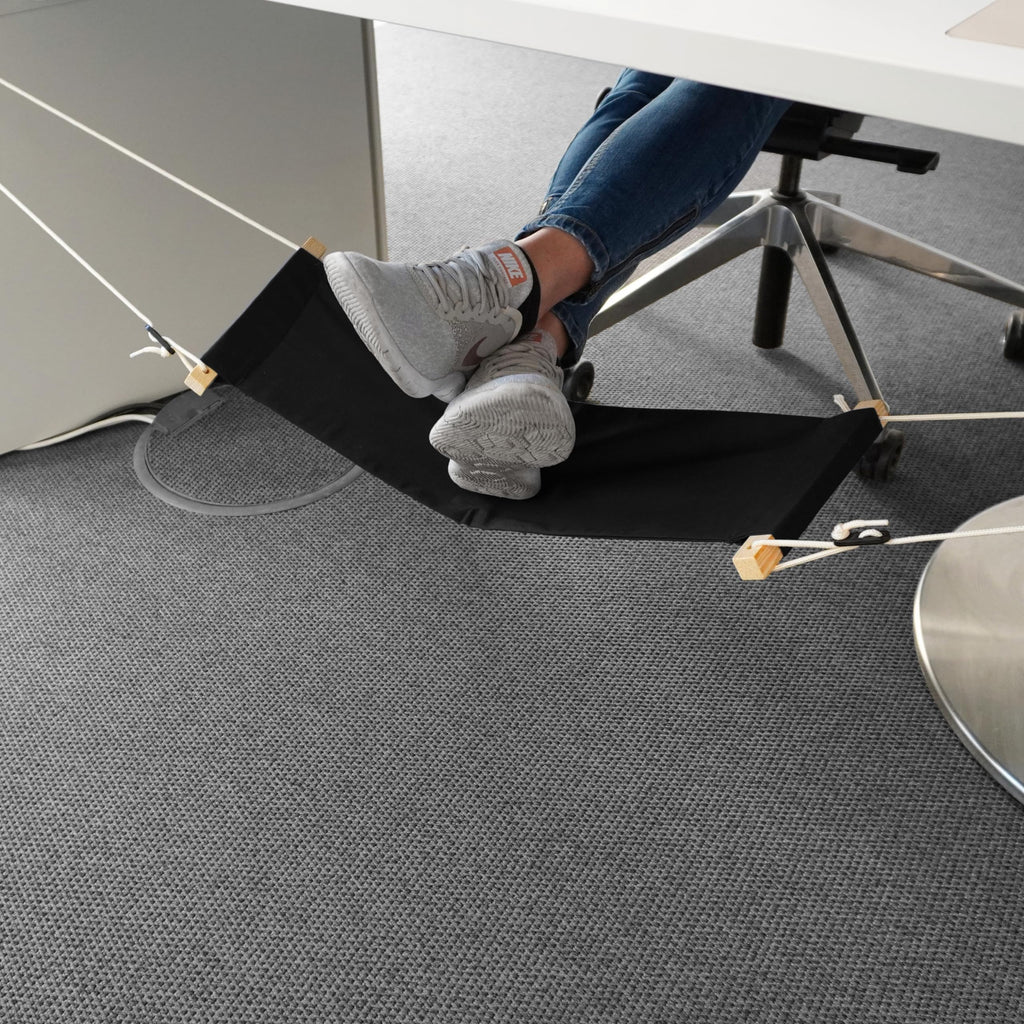 höhenverstellbare Hängematte für den Schreibtisch oder das Büro - Fußhängematte für eine bessere Entspannung (Schwarz)