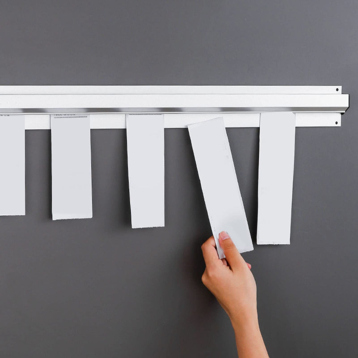 CHICIRIS Aluminium-Schiebekartenständer, Flexibler Bestellhalter für Küche, Restaurant, Gerilltes Design für Stiftaufbewahrung